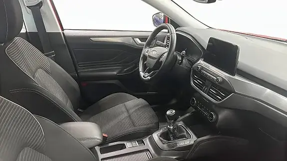 Ford Focus 2018 photo 3