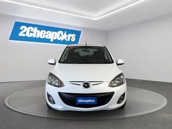 Mazda Demio 2013 photo 3