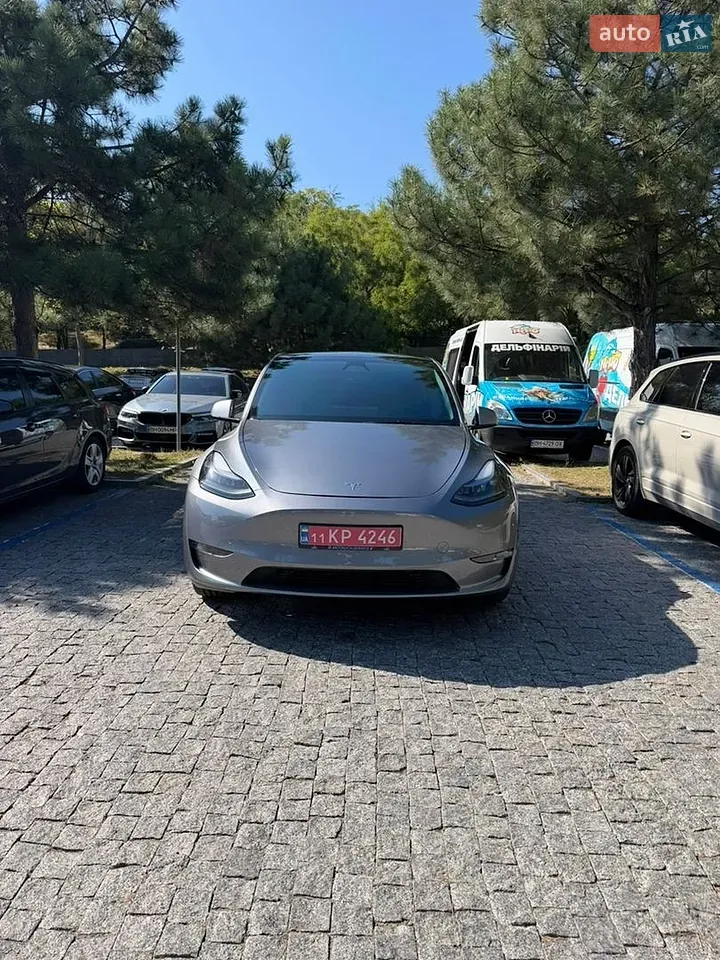 Tesla Model Y
