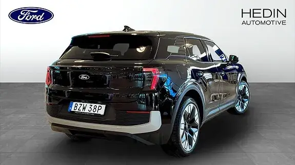Ford Explorer 2026 photo 2
