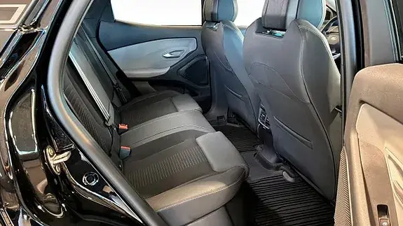 Ford Explorer 2026 photo 5