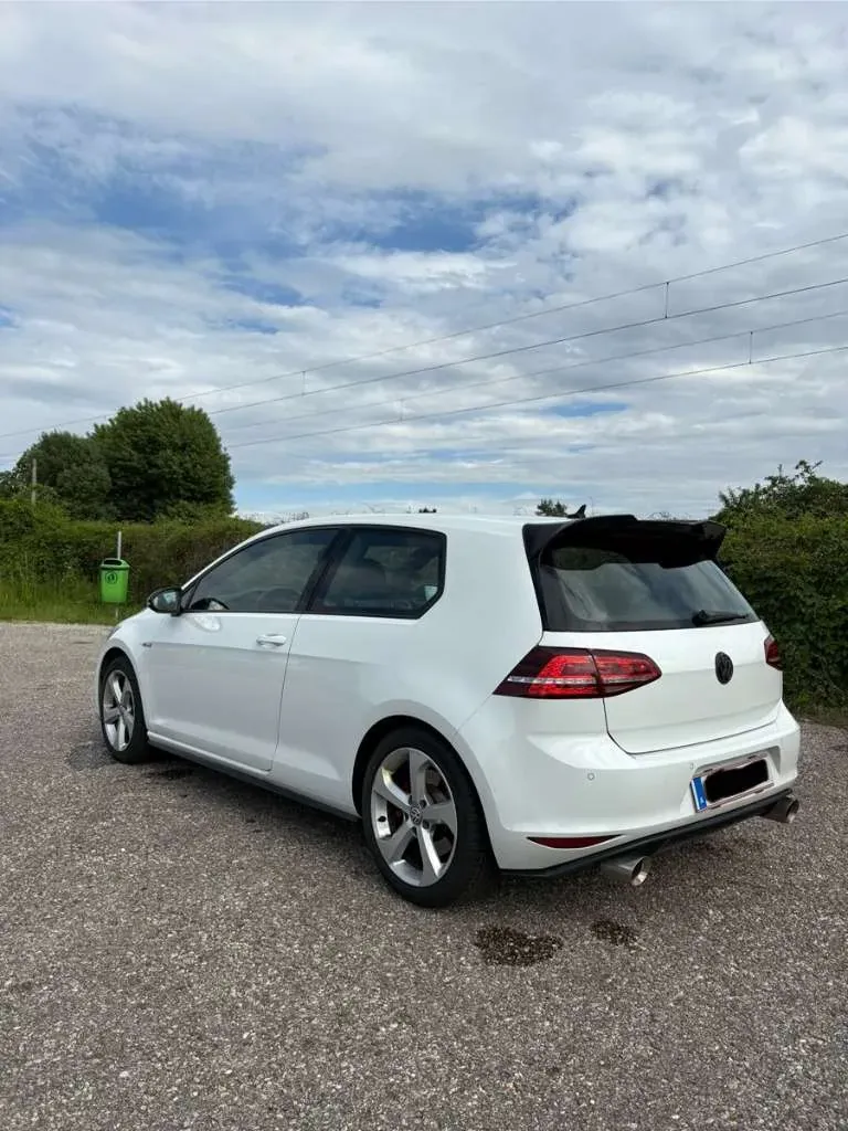 Volkswagen Golf 2017 photo 3
