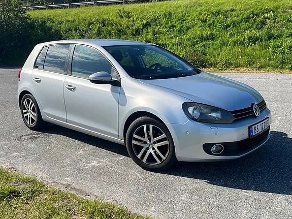 Volkswagen Golf Vi 2010 photo 2