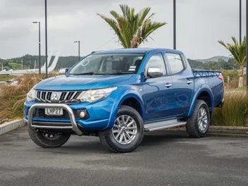 Mitsubishi Triton 2018 photo 2