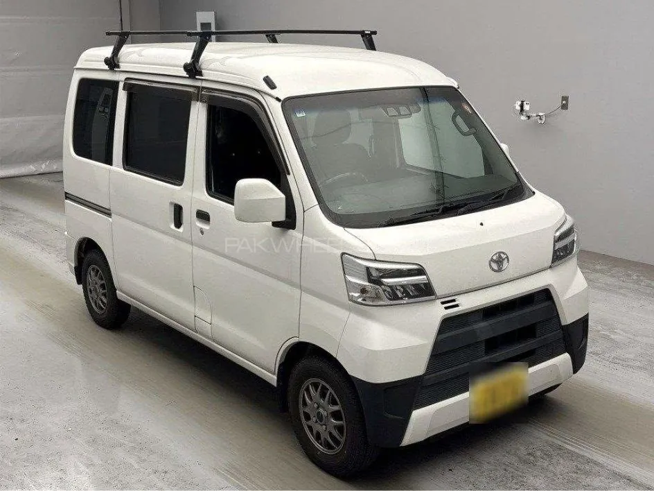 Toyota Pixis Van