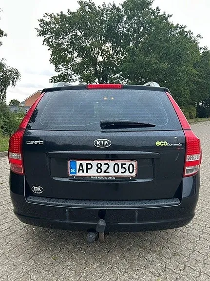 Kia Ceed 2011 photo 4