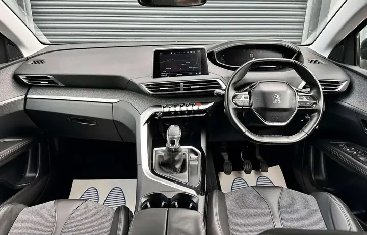 Peugeot 3008 2018 photo 4