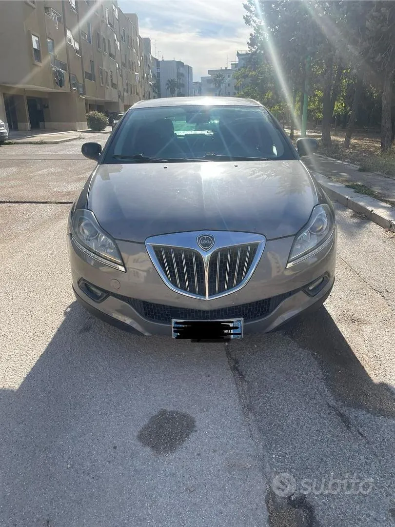 Lancia Delta 2011 photo 2