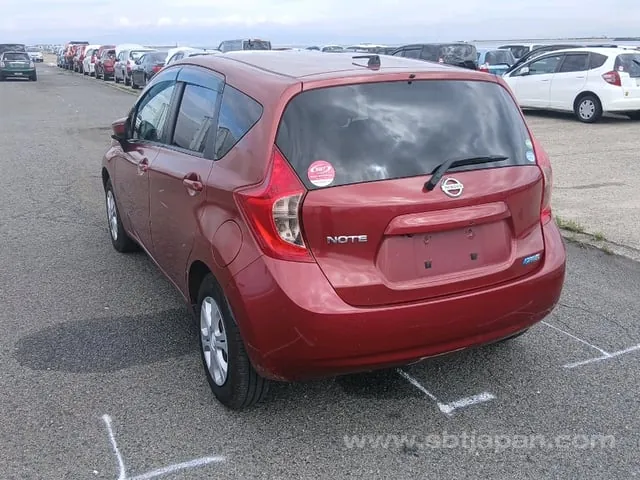 Nissan Note 2015 photo 3