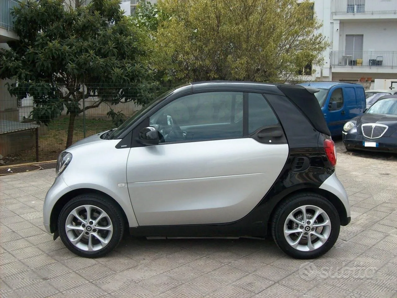 Smart Fortwo 2017 photo 2