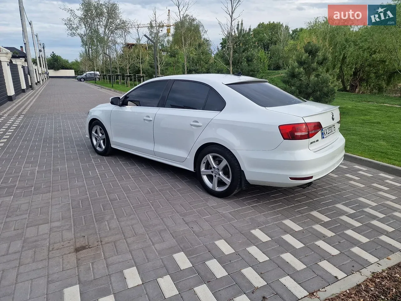 Volkswagen Jetta 2015 photo 2