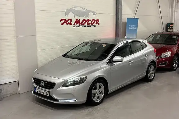 Volvo V40 2014 photo 2