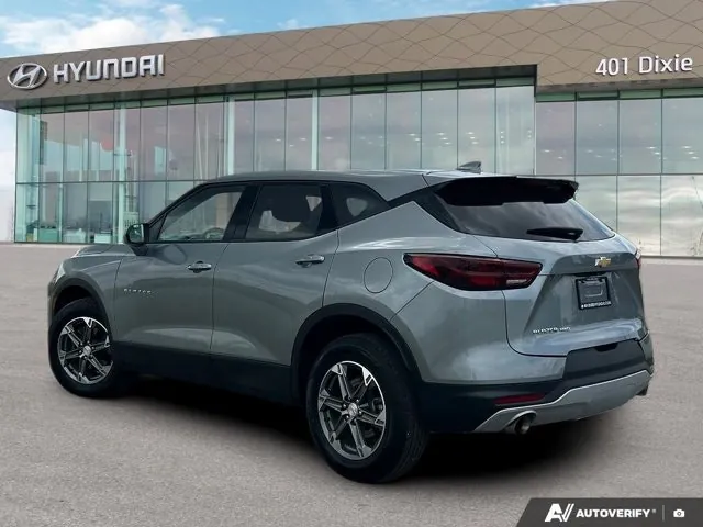 Chevrolet Blazer 2024 photo 3
