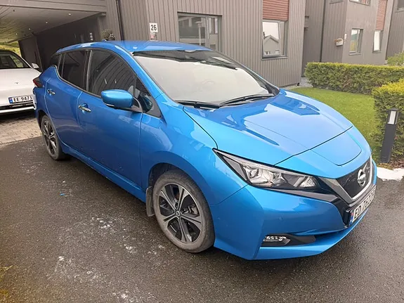 Nissan Leaf 2022 photo 2