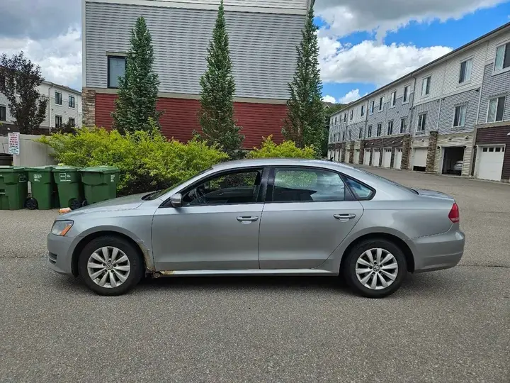 Volkswagen Passat 2013 photo 3