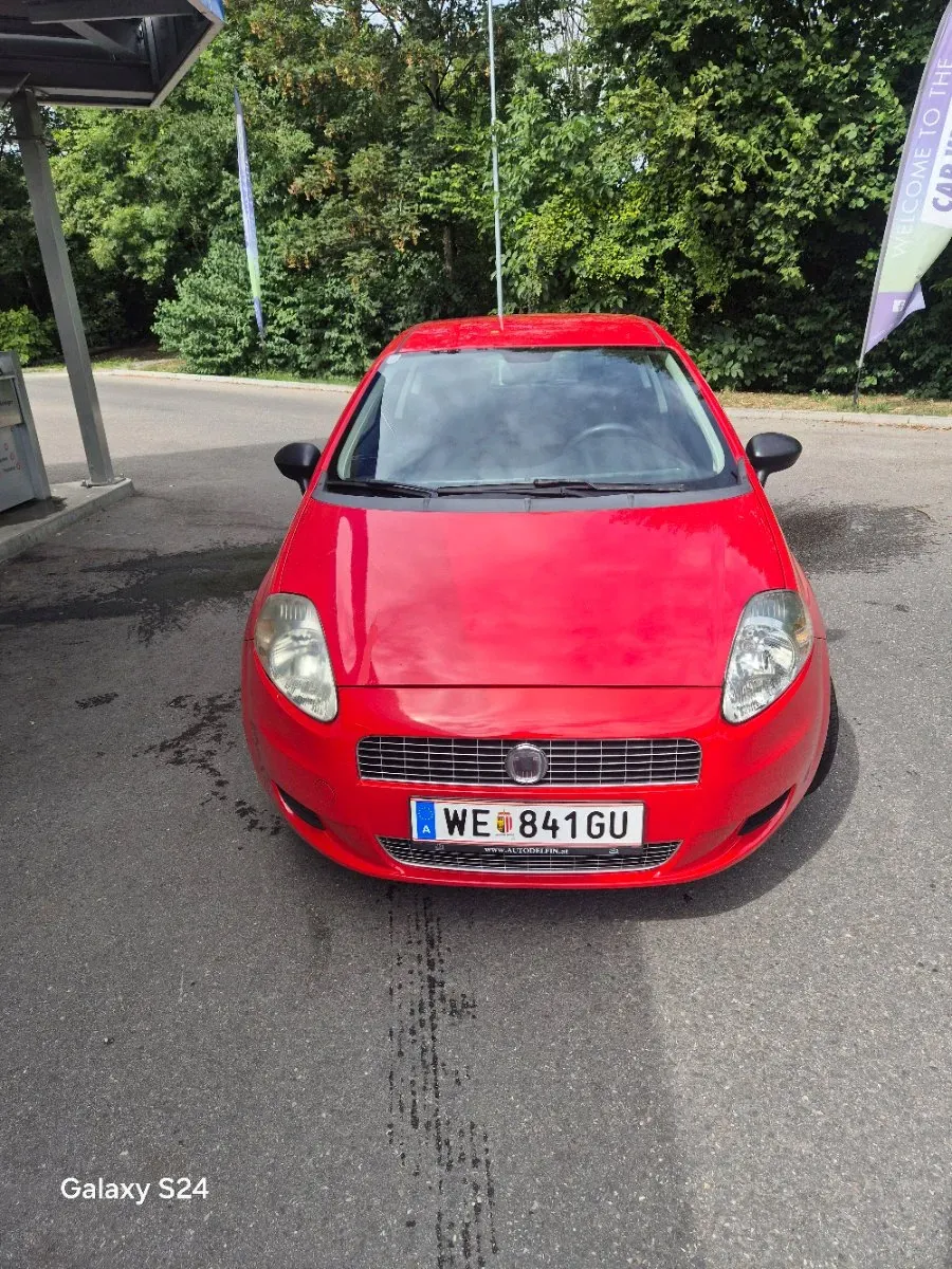 Fiat Punto 2009 photo 3