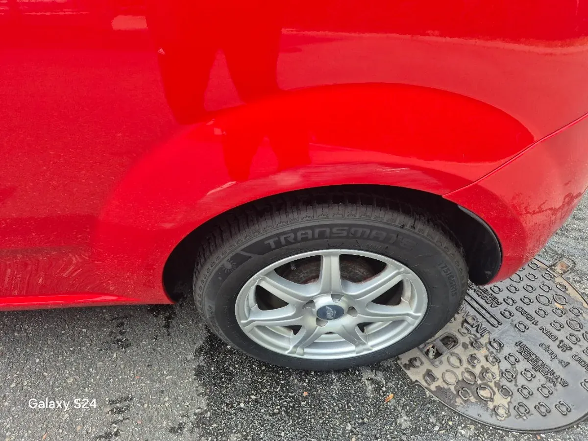 Fiat Punto 2009 photo 2