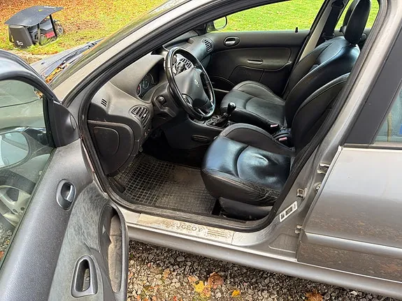 Peugeot 206 2004 photo 5