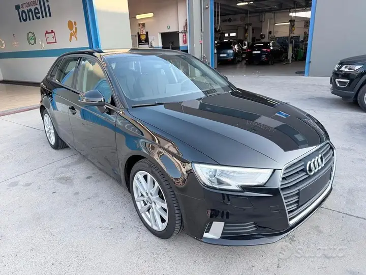 Audi A3 2019 photo 2