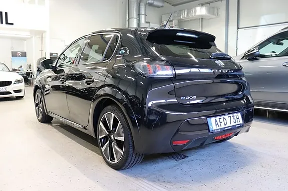 Peugeot E-208 2021 photo 4