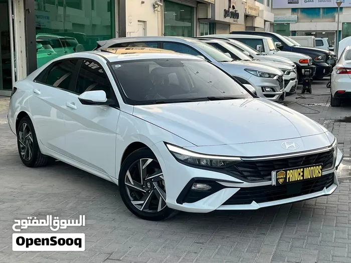 Hyundai Elantra 2025 photo 3