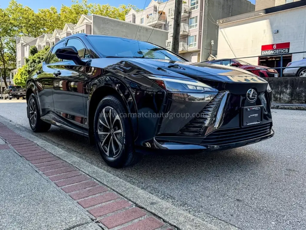 Lexus Rz450E 2023 photo 4