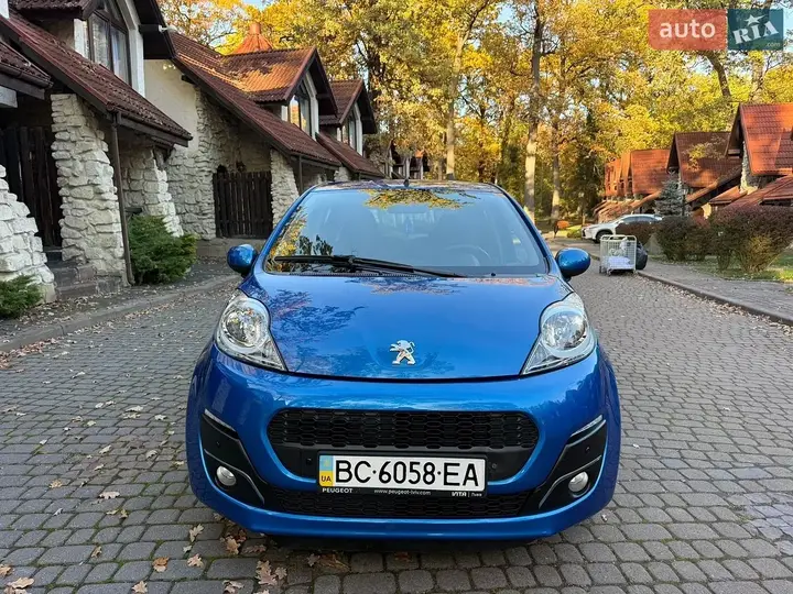 Peugeot 107 2012 photo 3