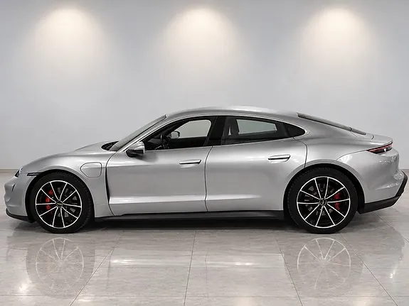 Porsche Taycan 2020 photo 5