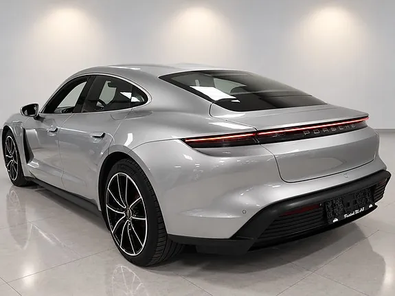 Porsche Taycan 2020 photo 4