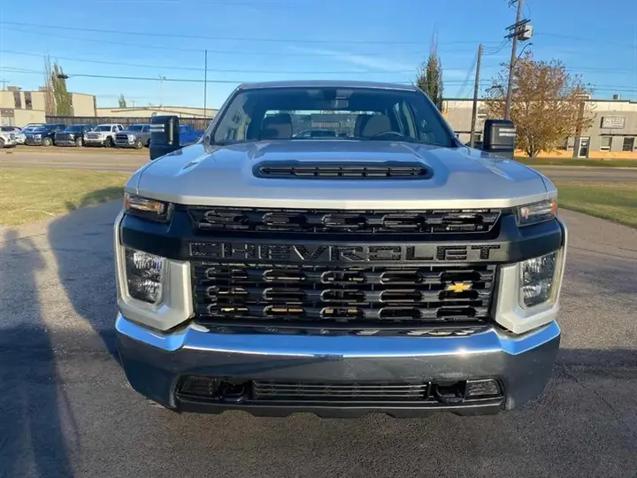 Chevrolet Silverado 2500Hd 2023 photo 2