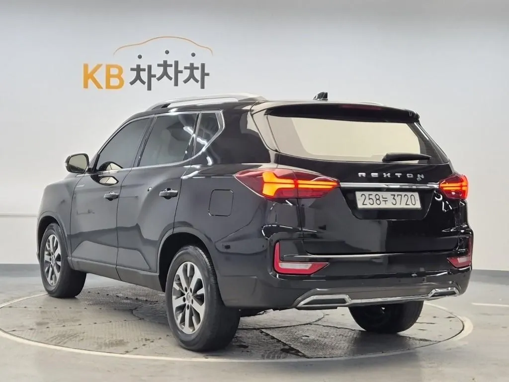 KG Mobility K5 2021 photo 2