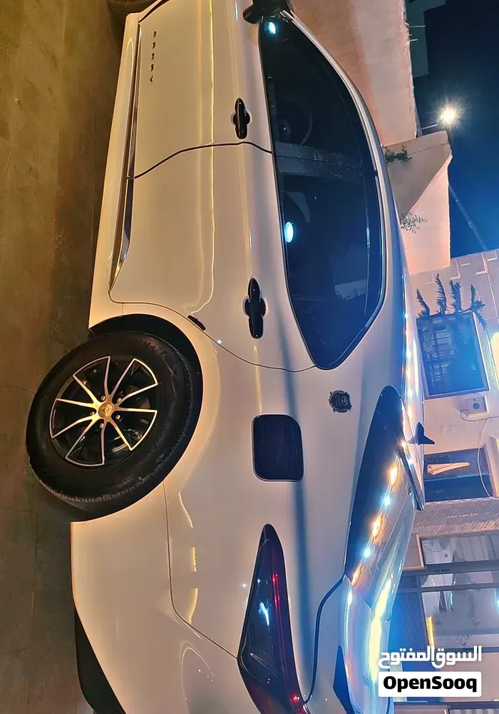 Toyota Camry 2019 photo 3