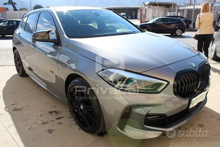 BMW 118D 2022 photo 3