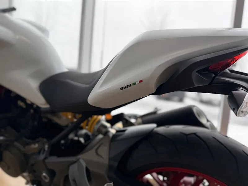Ducati Monster 2016 photo 4