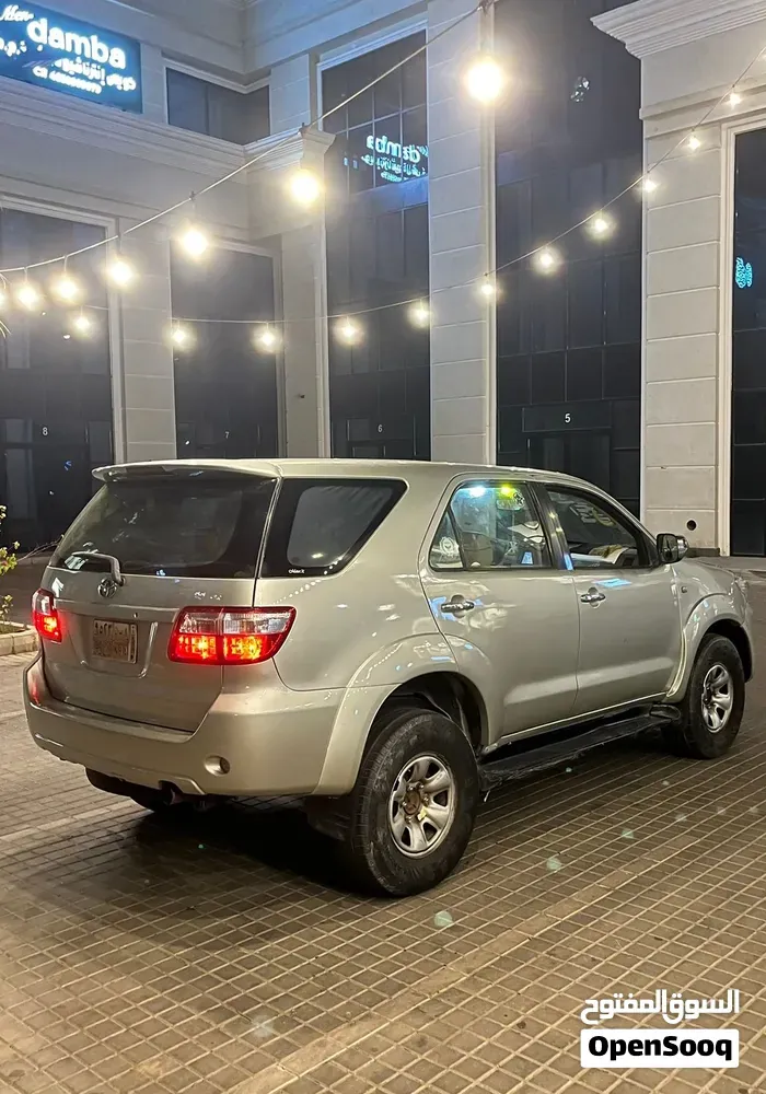 Toyota Fortuner 2008 photo 4