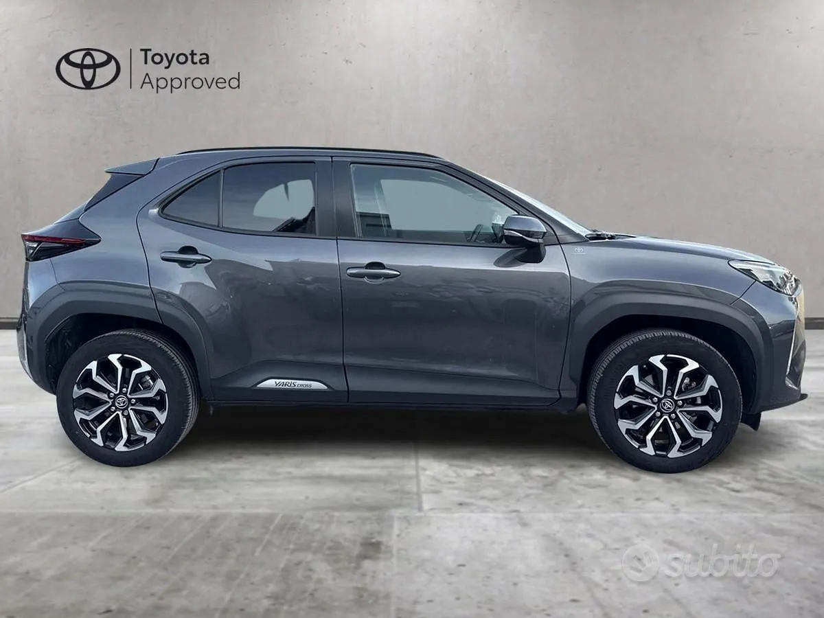 Toyota Yaris Cross 2024 photo 4