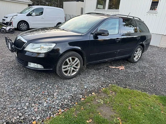Skoda Octavia 2012 photo 4