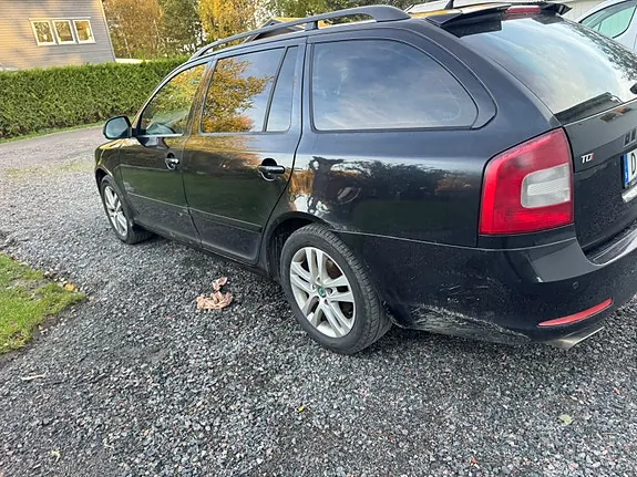 Skoda Octavia 2012 photo 5