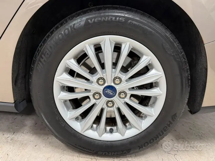 Ford Focus 2019 photo 2