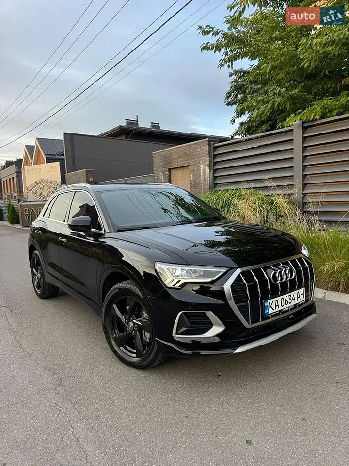 Audi Q3 2020 photo 2