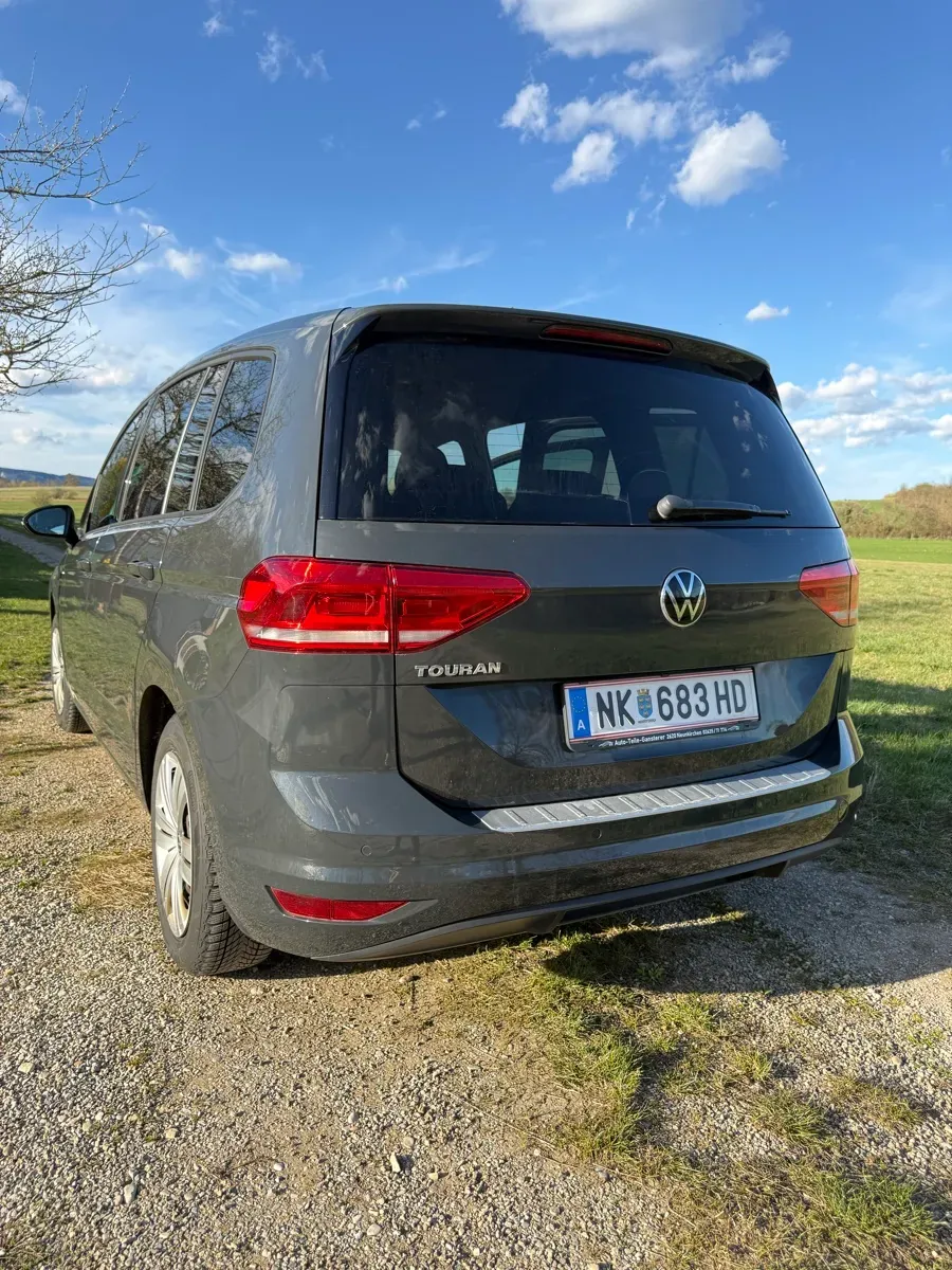 Volkswagen Touran 2020 photo 3