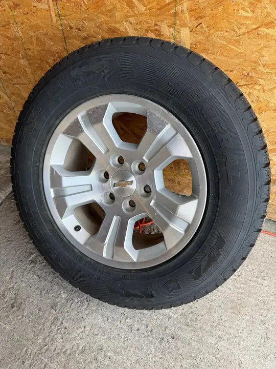 Cadillac Escalade 2004 photo 2