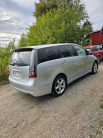 Mitsubishi Grandis