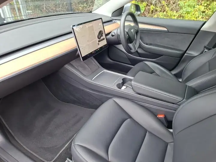 Tesla Model 3 2021 photo 5