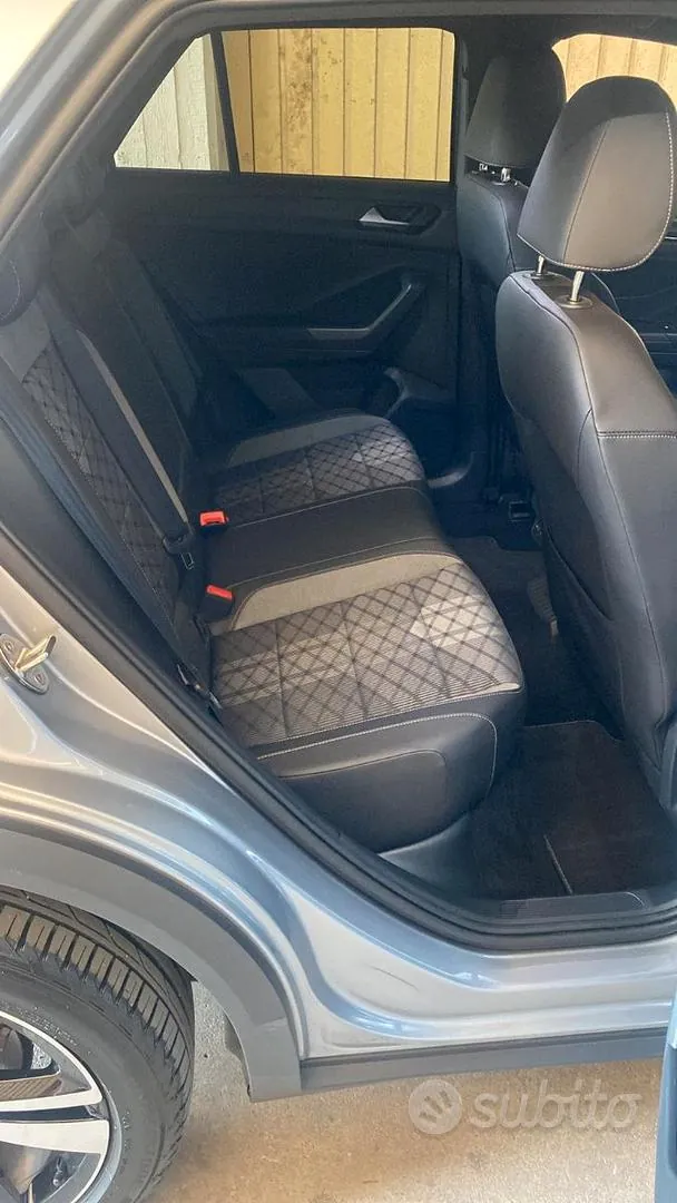 Volkswagen T-Roc 2023 photo 5