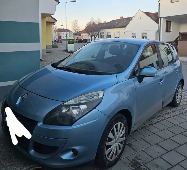 Renault Scenic 2009 photo 2