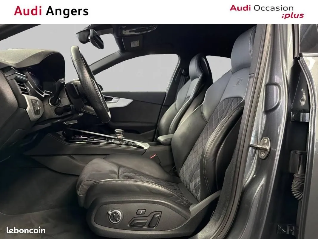 Audi A4 2022 photo 4