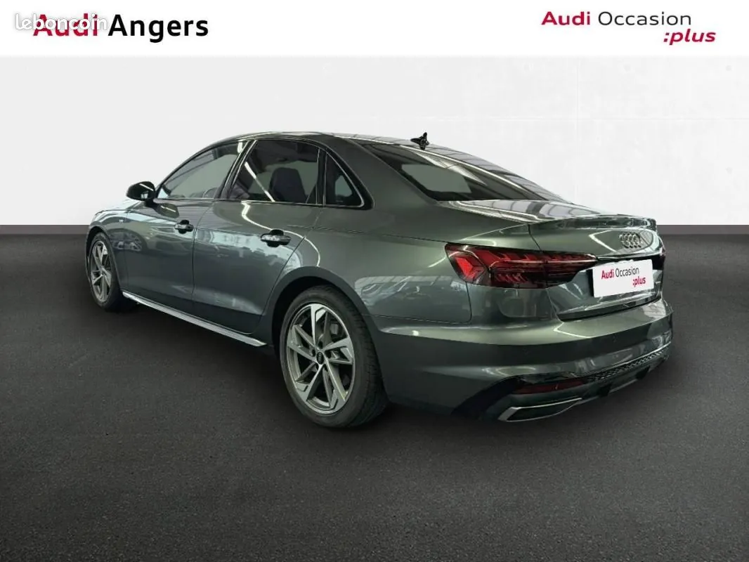 Audi A4 2022 photo 3