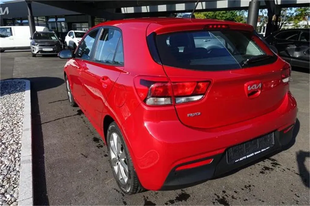 Kia Rio 2023 photo 3