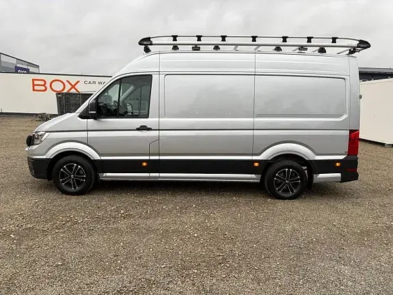 Volkswagen Crafter 35 2021 photo 2